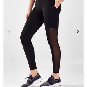 Fabletics Mila High Waisted Pocket Legging
